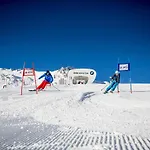 In Near Lift 아파트 *
