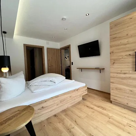 Inviting In With Terrace *